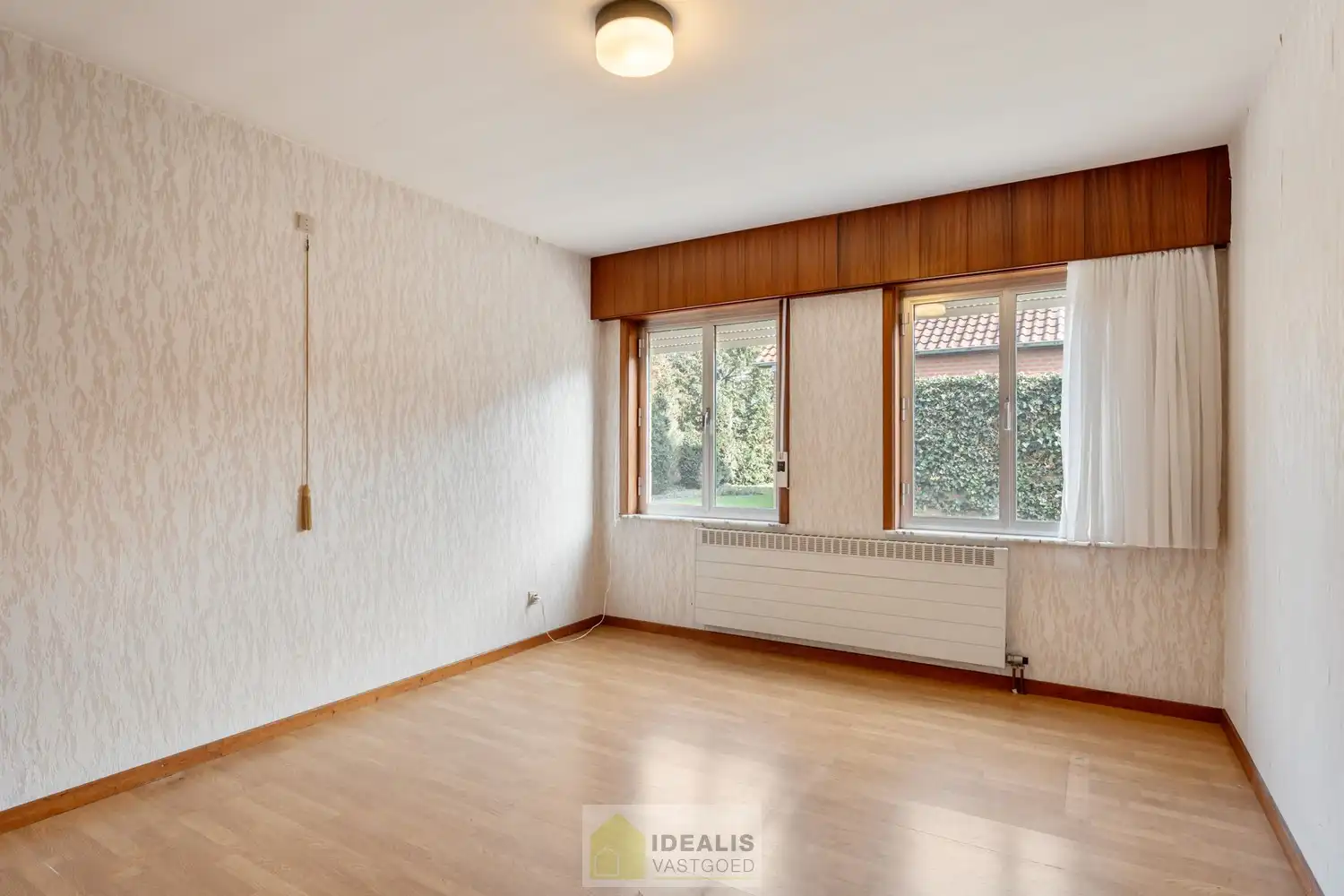 IDEALIS VASTGOED - OP TE KNAPPEN GEZINSWONING OP WANDELAFSTAND VAN CENTRUM! foto 14