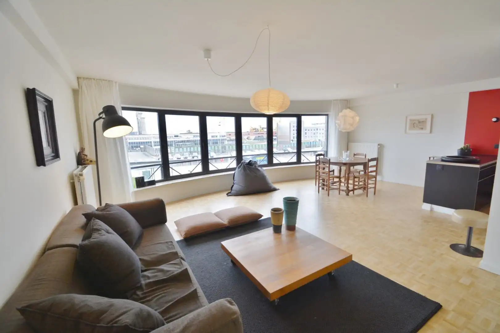 Instapklaar appartement met prachtig zicht op de Visserskaai te Oostende! foto 6