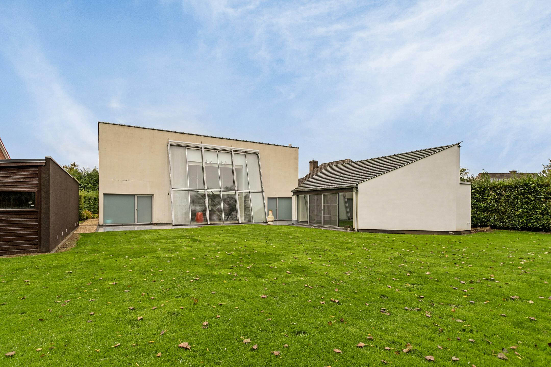 Ruime villa met praktijkruimte te koop in Sint-Baafs-Vijve foto 18