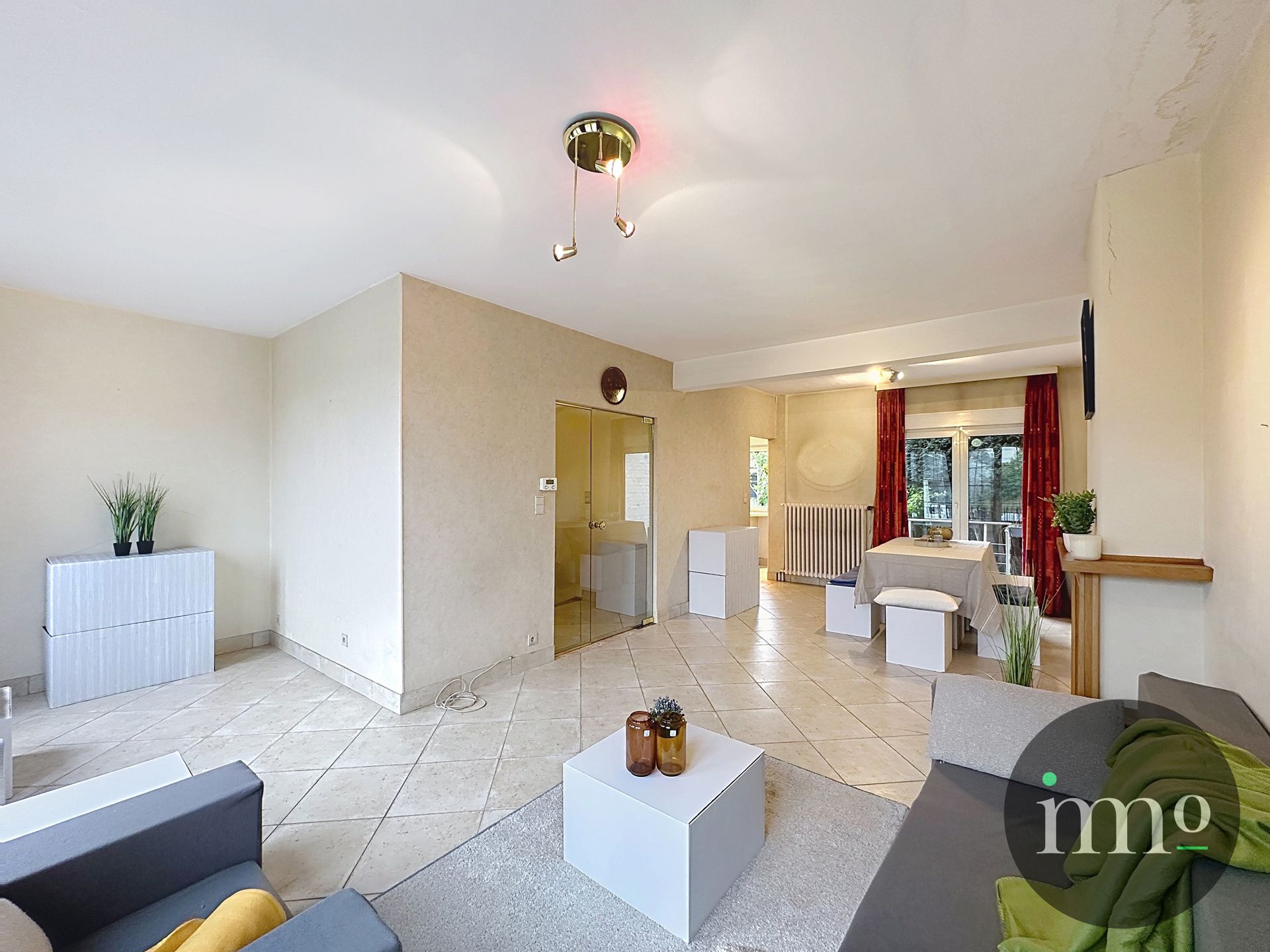 Bel-étagewoning, deels gerenoveerd maar wel instapklaar voor wie geleidelijkaan kleine werken wenst uit te voeren foto 5