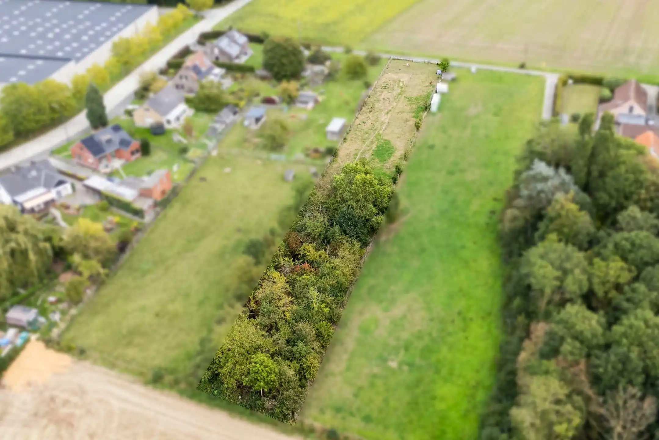 Rustig gelegen weiland in een groene en landelijke omgeving! foto 8