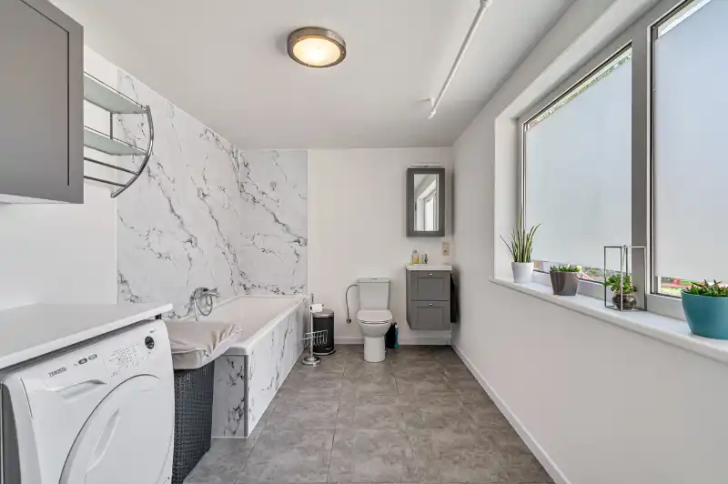 Instapklare gezinswoning met tuin & garage in hartje Dikkelvenne foto 18