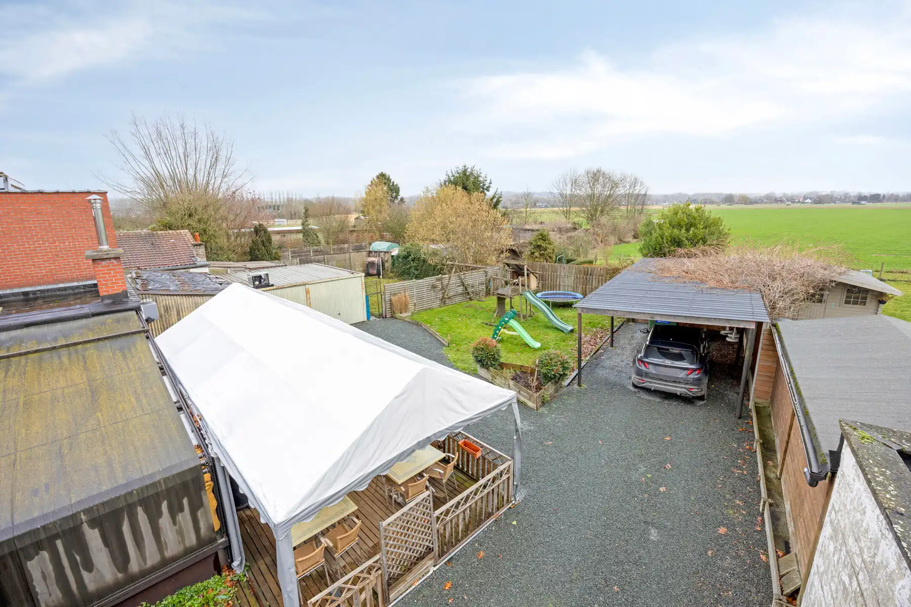 veelzijdig handelshuis met woonst en appartement foto 24