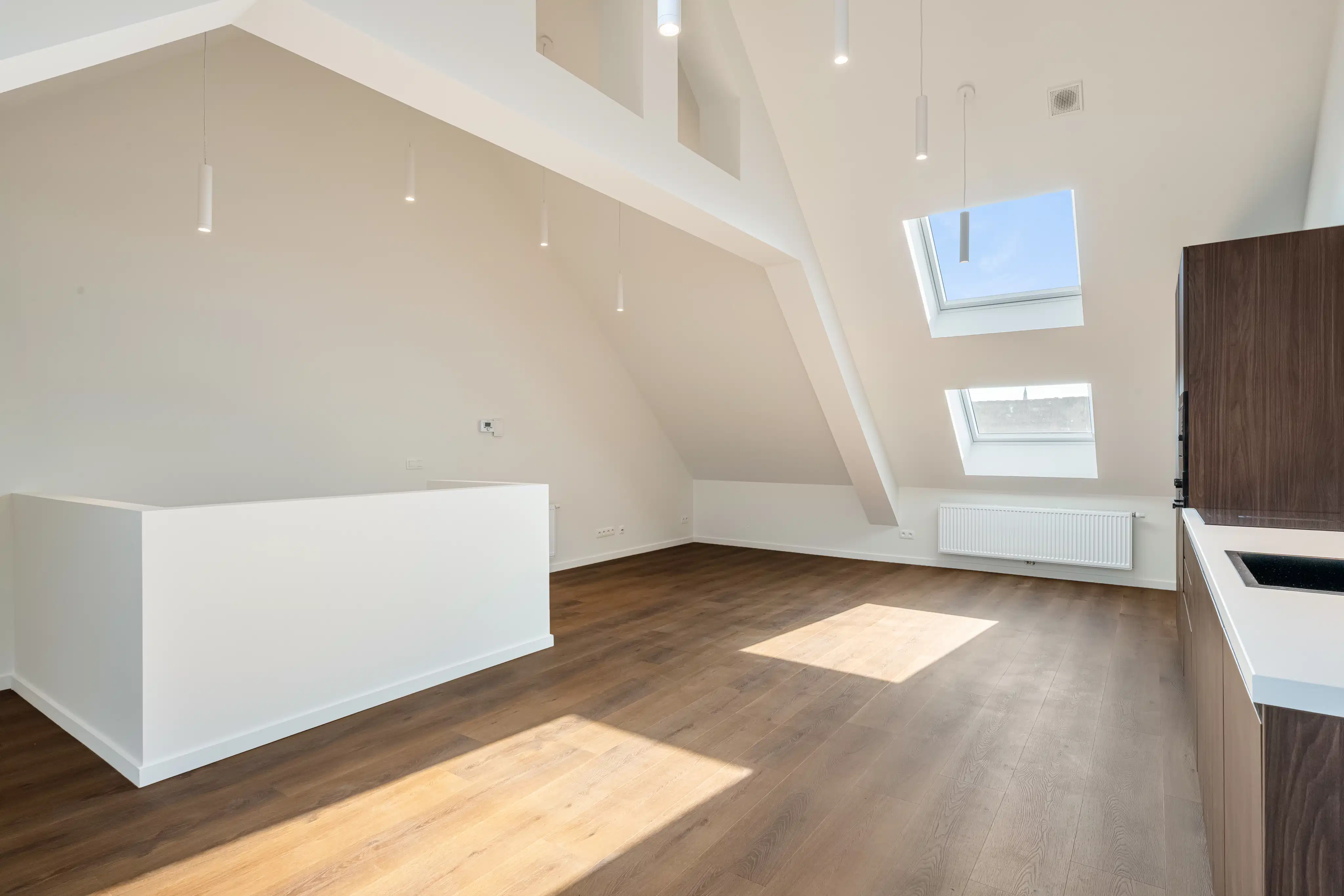 Excl. gerenoveerde herenwoning (3 entiteiten) aan het water foto 19