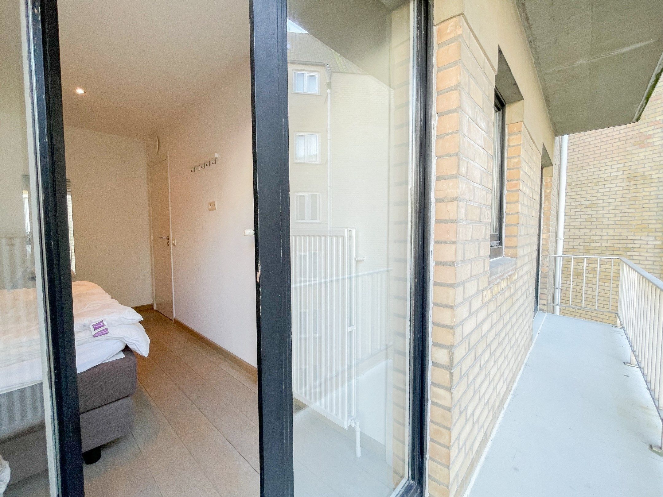 Drie slaapkamer appartement met een open zicht gelegen nabij het Driehoeksplein.  foto 18