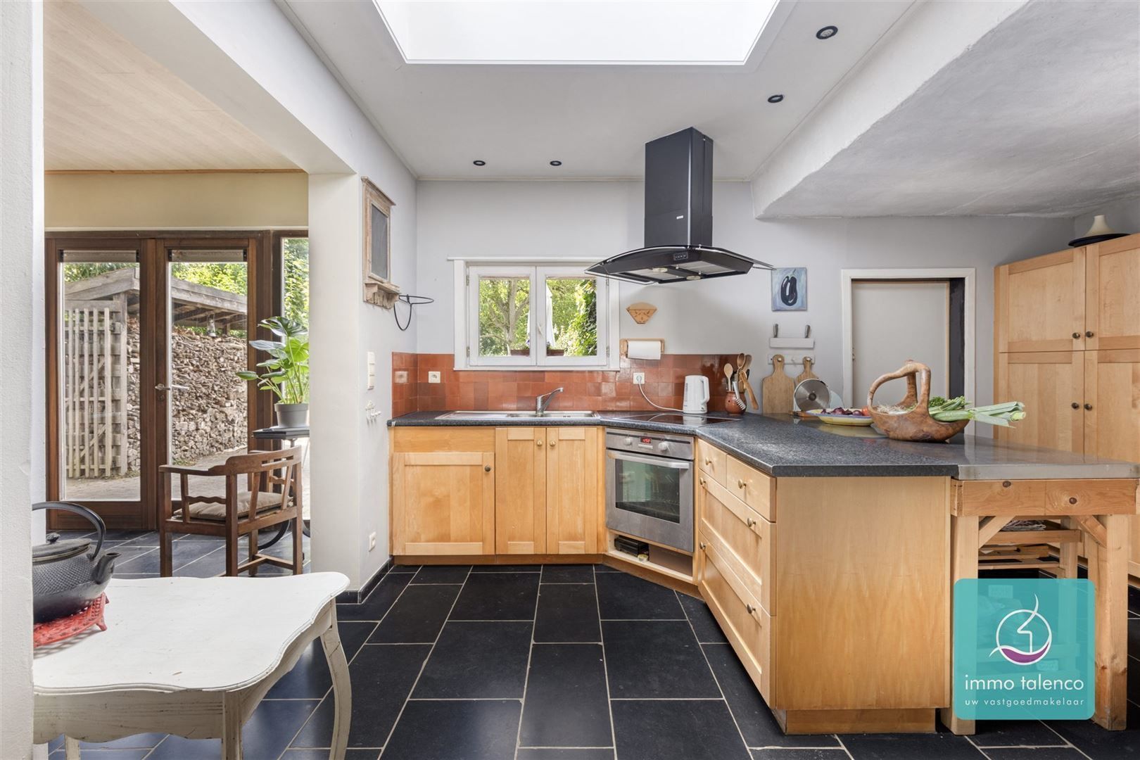 Eigendom met karakter - 4 slpks - rustige ligging  foto 6