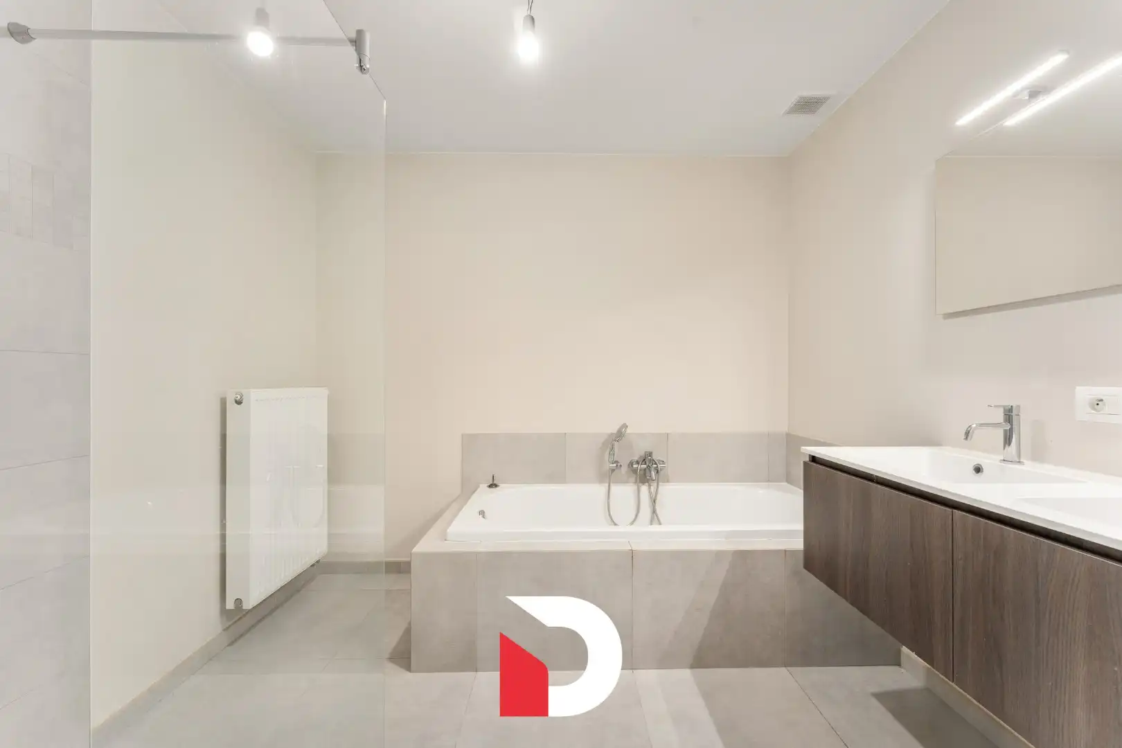 Instapklare nieuwbouwwoning met zonnige tuin op top locatie foto 7