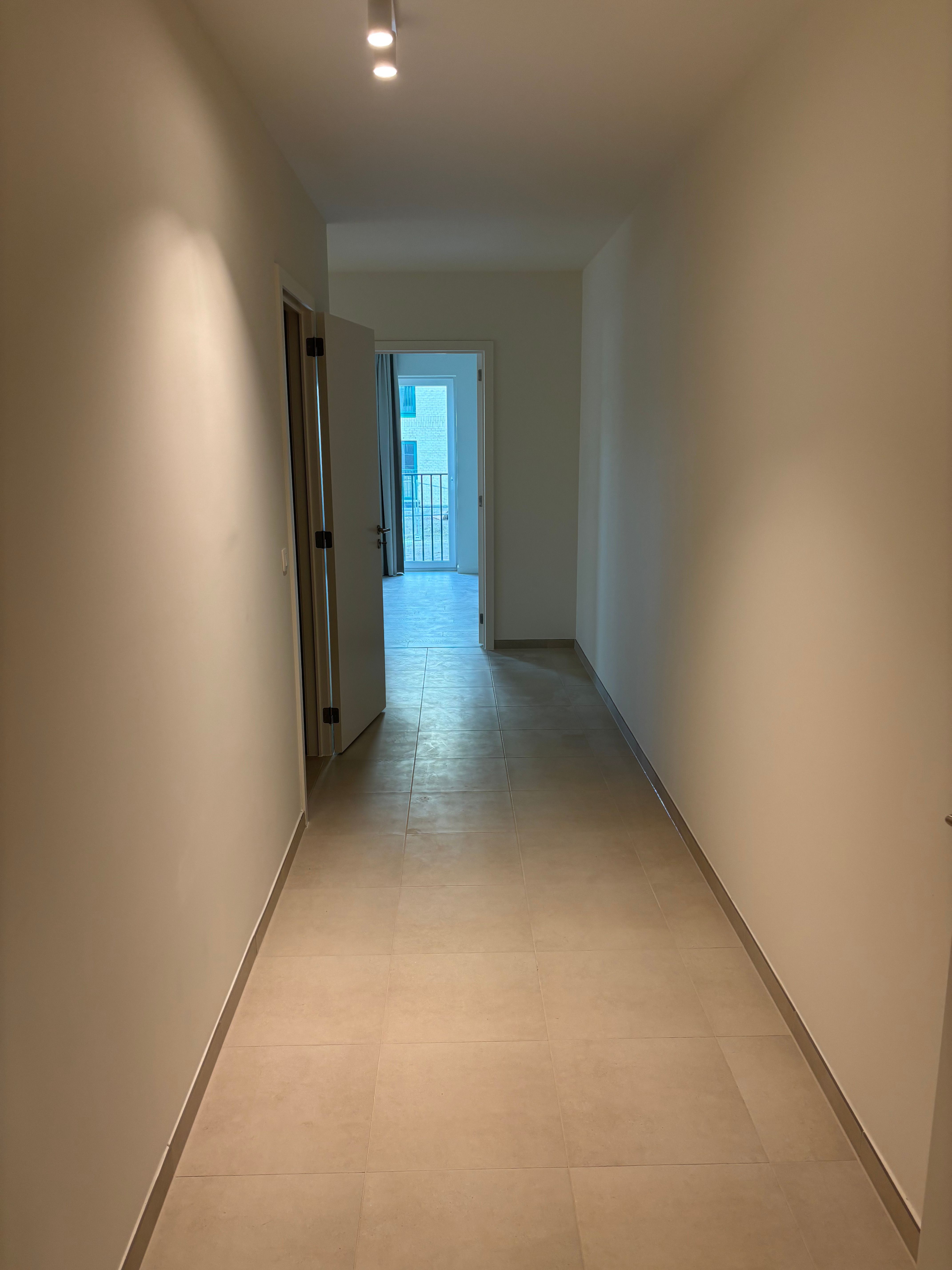 Te Huur – Modern Nieuwbouwappartement met ruim terras op de Oude Kodak-site in Koningslo! foto {{pictureIndex}}