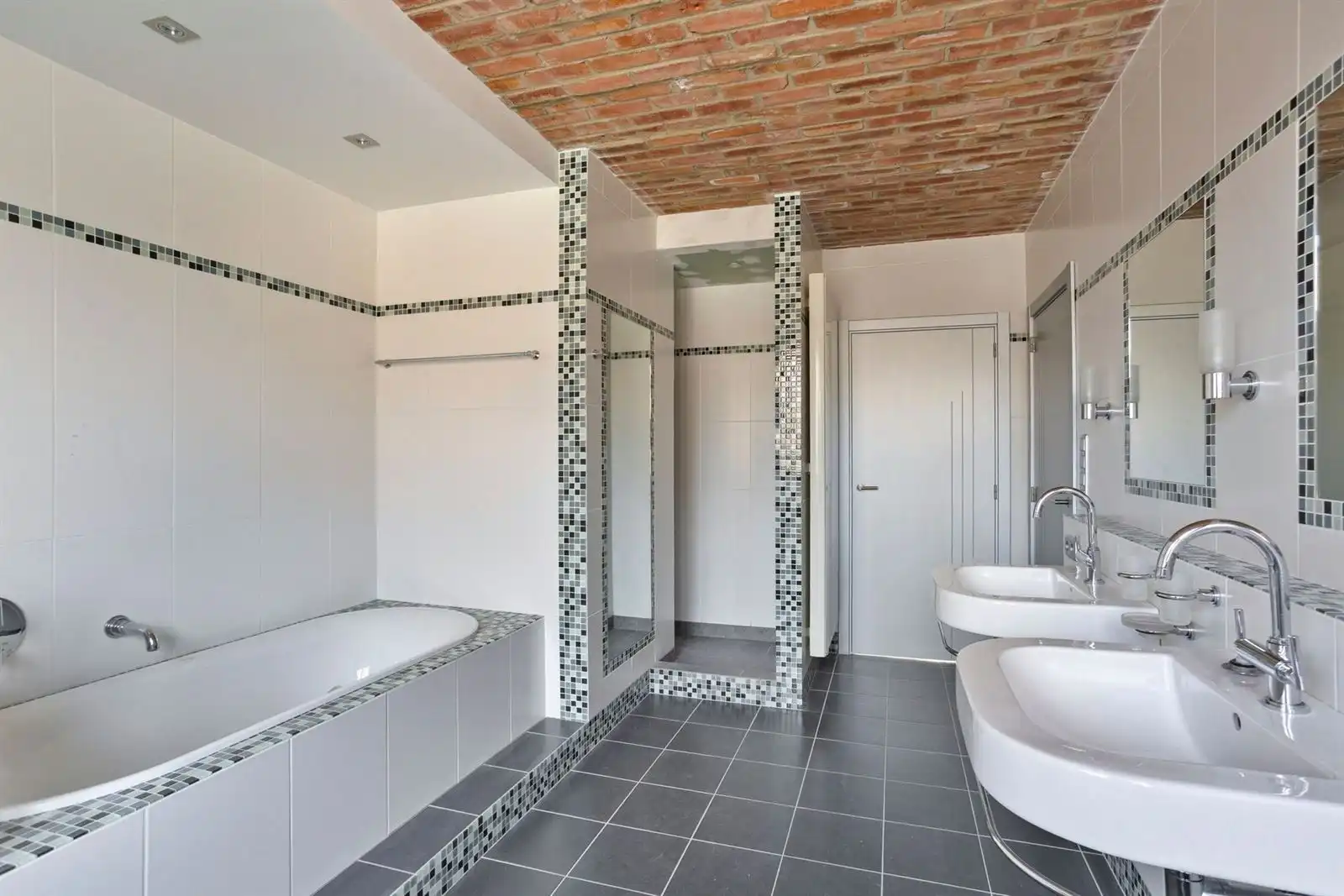 Woning met 2 slaapkamers en garage te Neigem foto 16