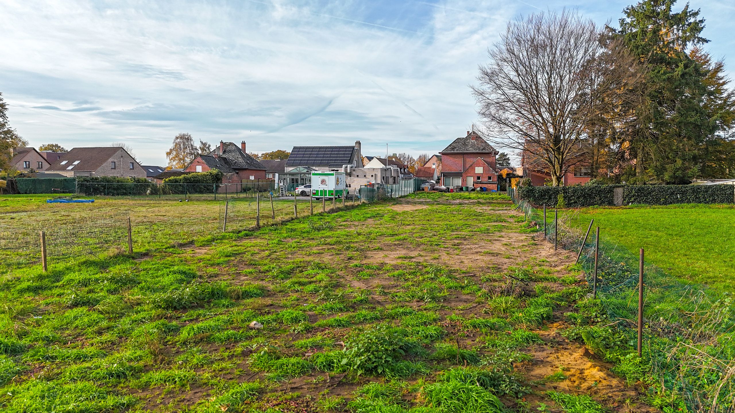 Te vernieuwen woning met 11a 87ca grond in Heusden-Zolder! foto 8