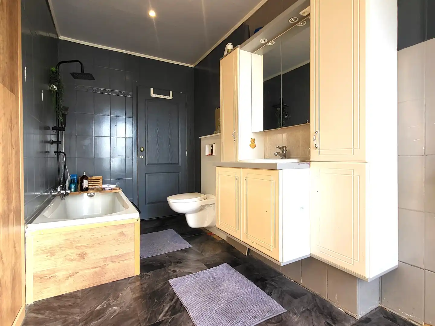 Verrassend ruime, instapklare woning met 3 slaapkamers en zuidger. tuinzone met terras. foto 22