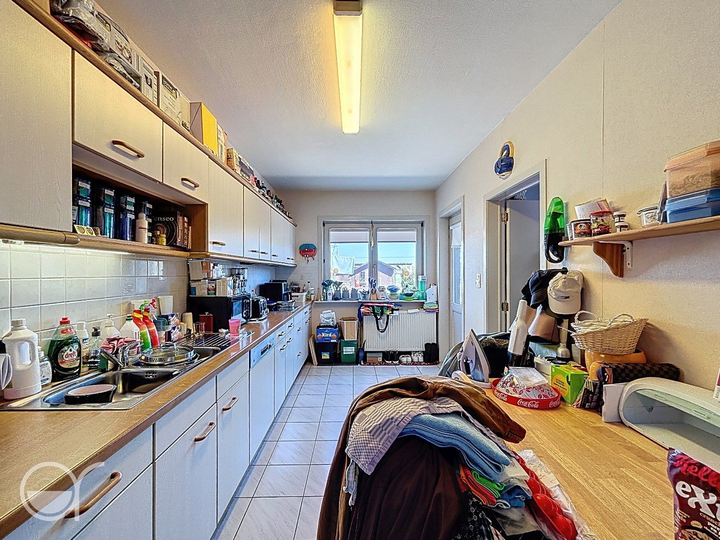 Instapklare rijwoning met tuin en 2 parkeerplaatsen  foto 4