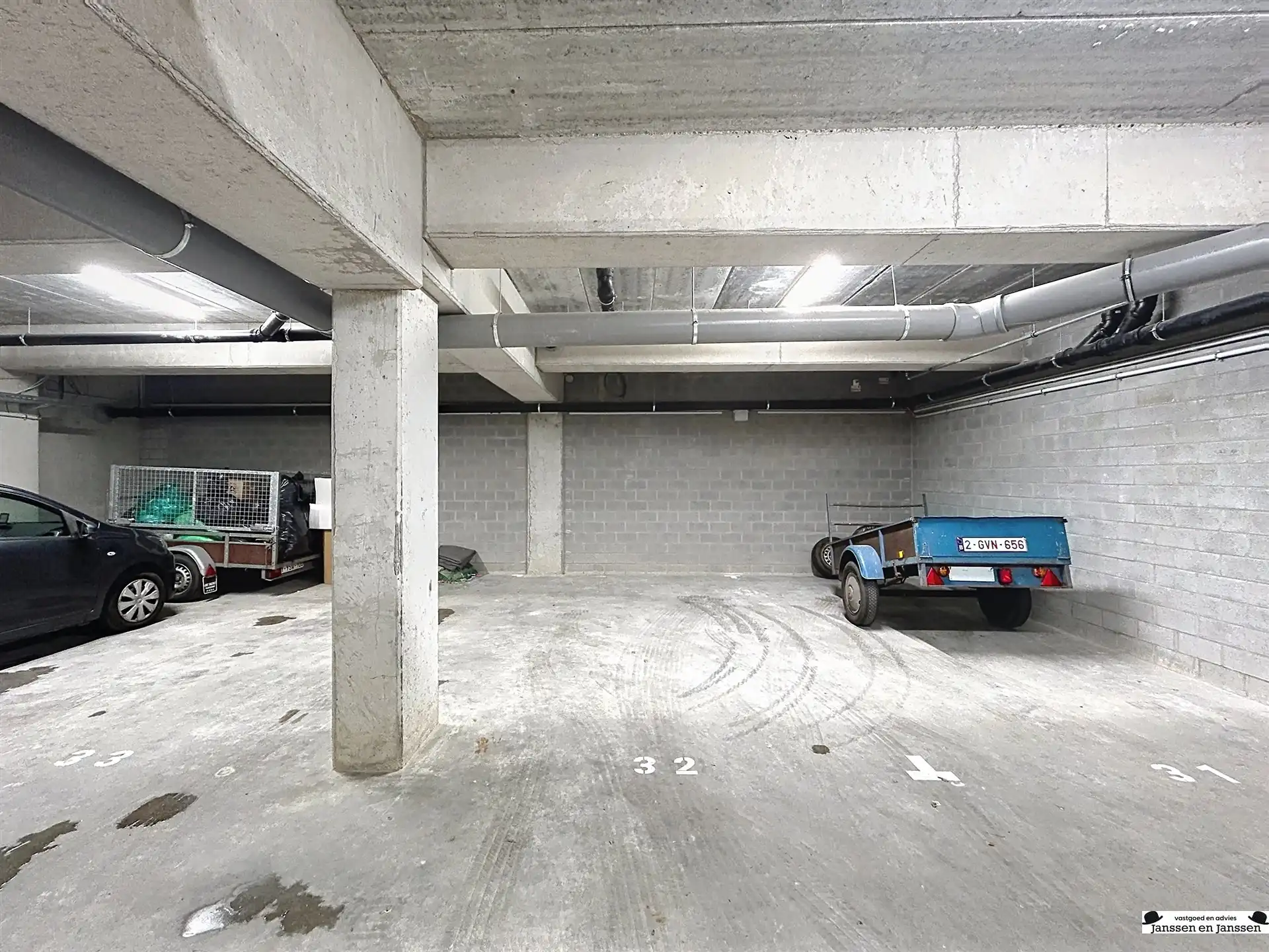 Modern twee slaapkamer appartement in centrum Gooreind foto 18