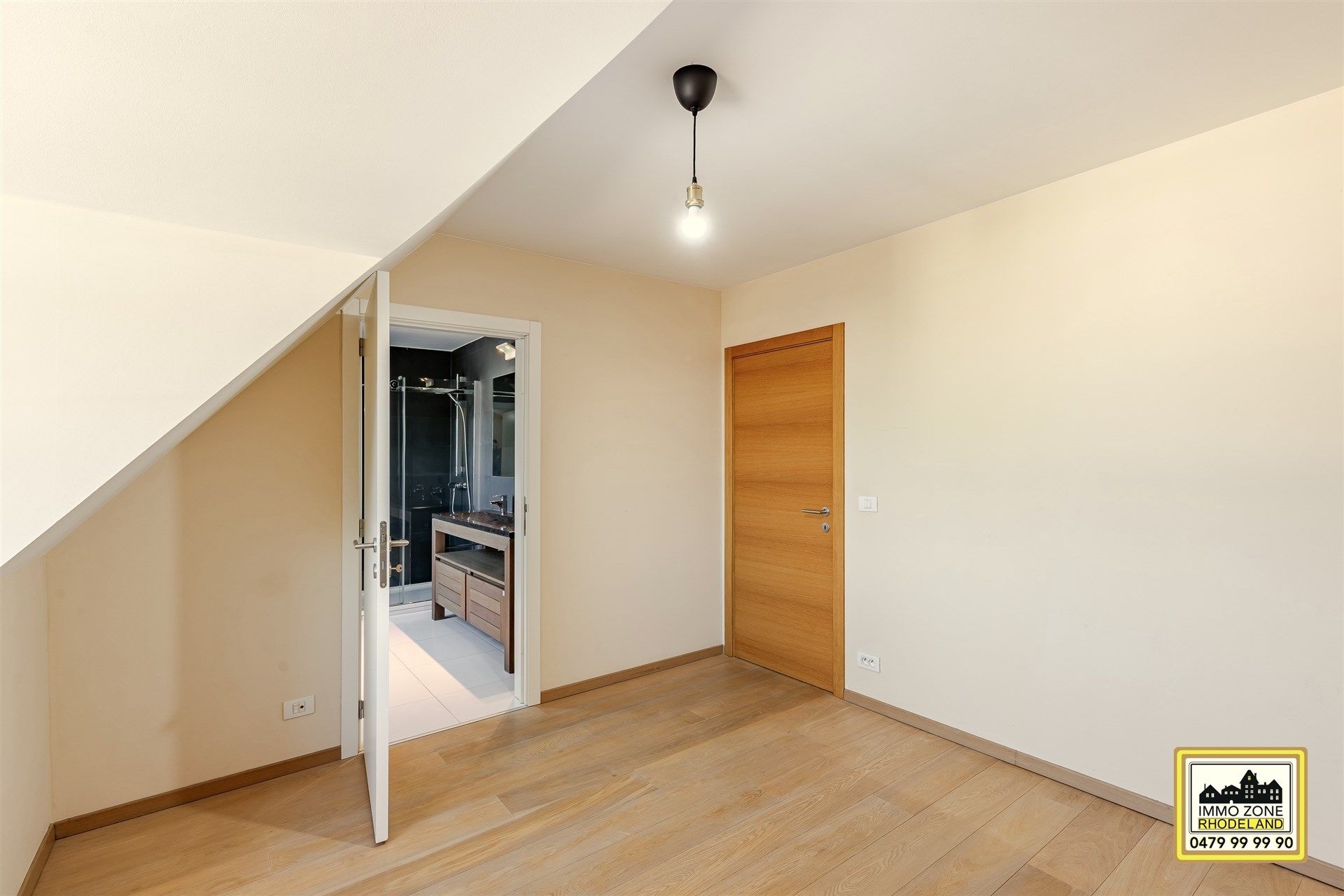 Ruime duplex met 3 slaapkamers met terras.  foto 10