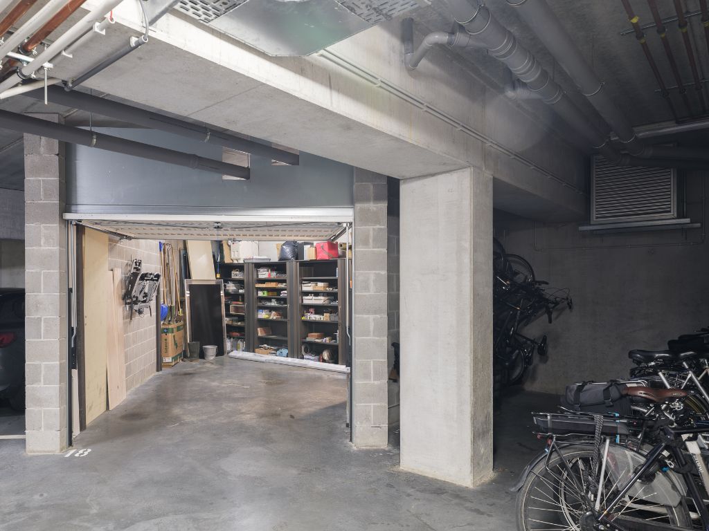 Lichtrijke penthouse met twee slaapkamers, ruime terrassen en indrukwekkende vergezichten foto 12