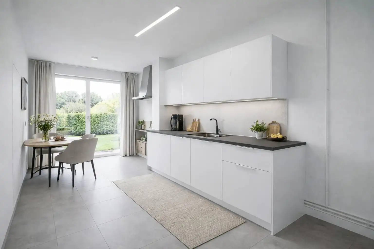 Te renoveren huis te koop met grote tuin, 3 slpk en garage foto 9