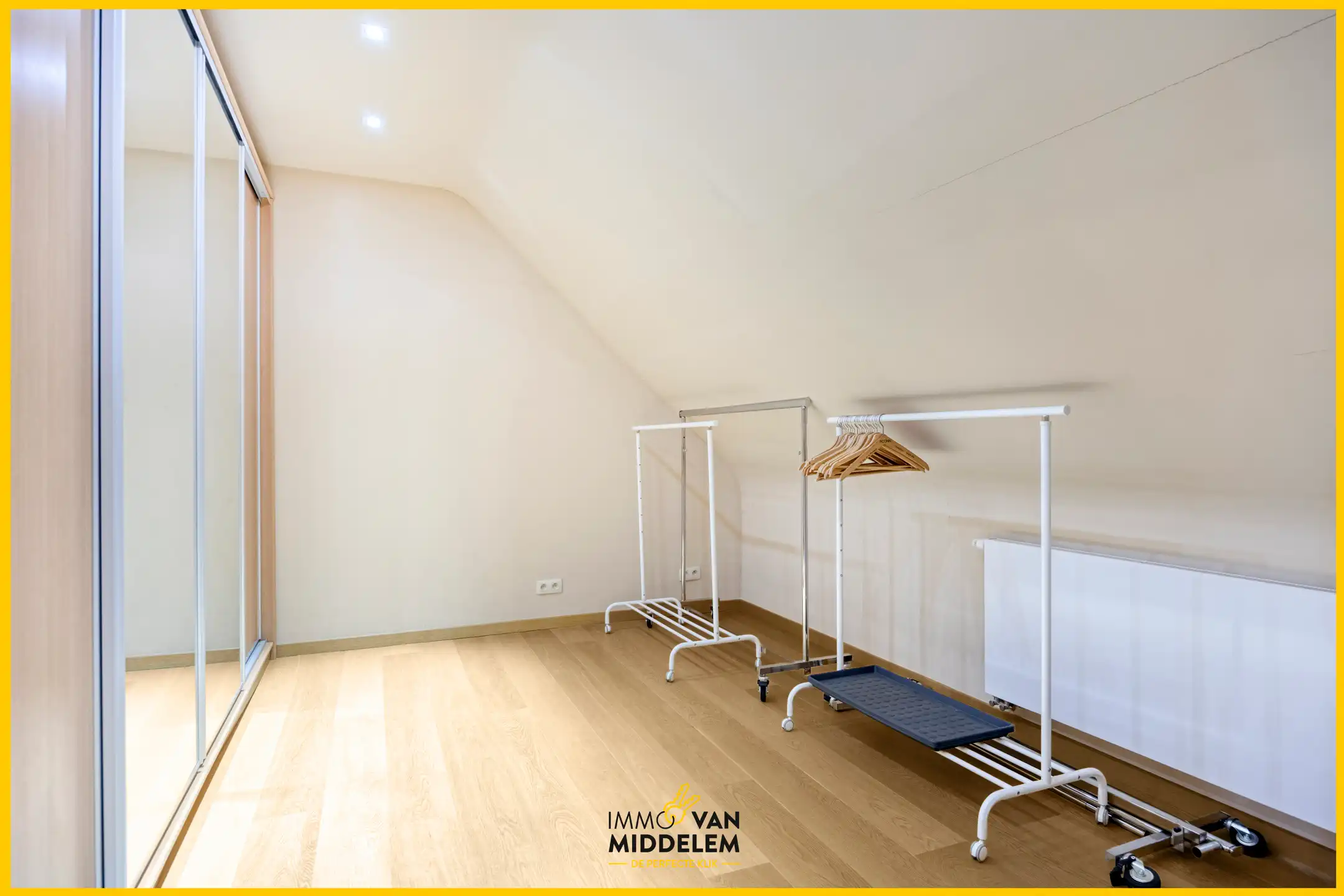 RUIME VILLA (6 KAMERS) MET BOUWGROND foto 20