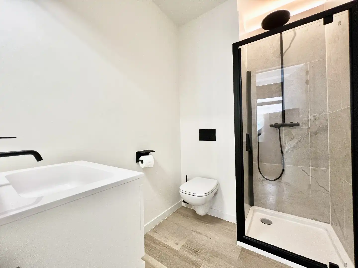 Een STUDIO van ca. 58m² met uitzonderlijke plafondhoogte van 3 meter foto 7