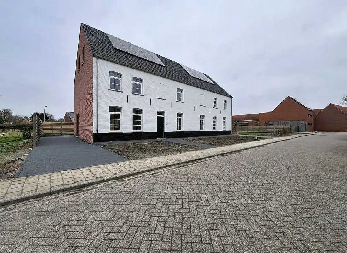 Stijlvolle nieuwbouwwoning in het hart van Wortel  foto 22
