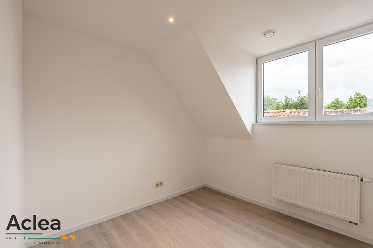 Volledig gerenoveerde woning met 2 slpks foto 20
