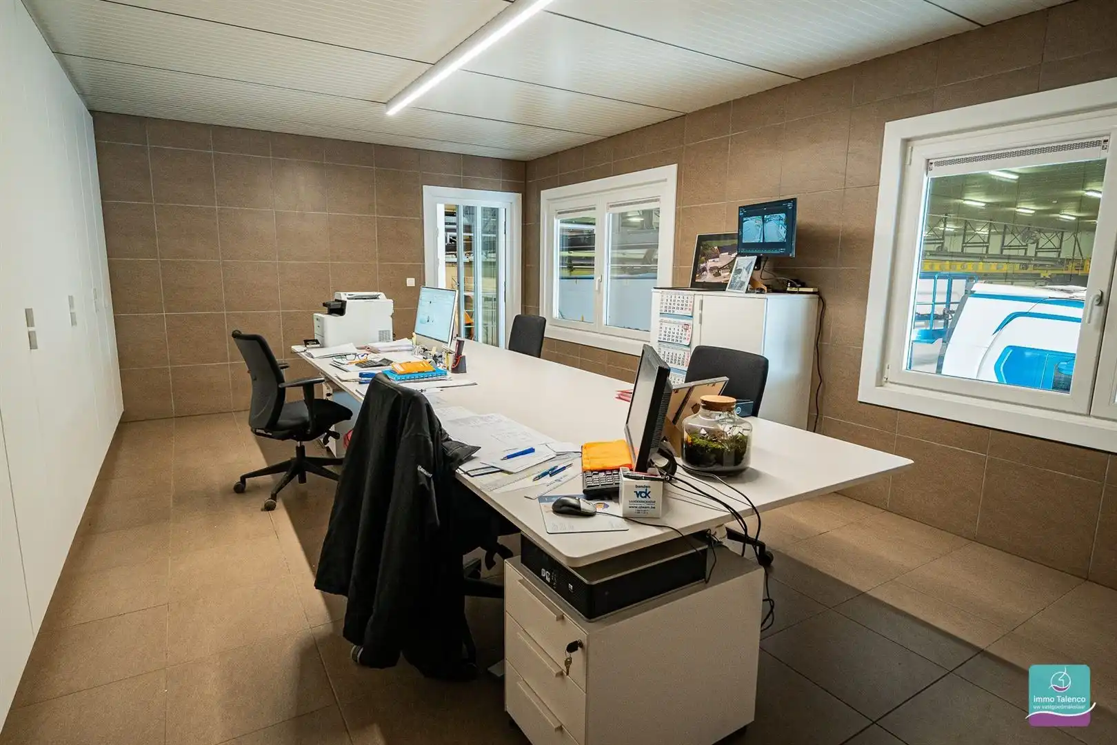 Loods - Opslagruimte op 1 ha 27 are 10 ca - 2300 m² foto 25