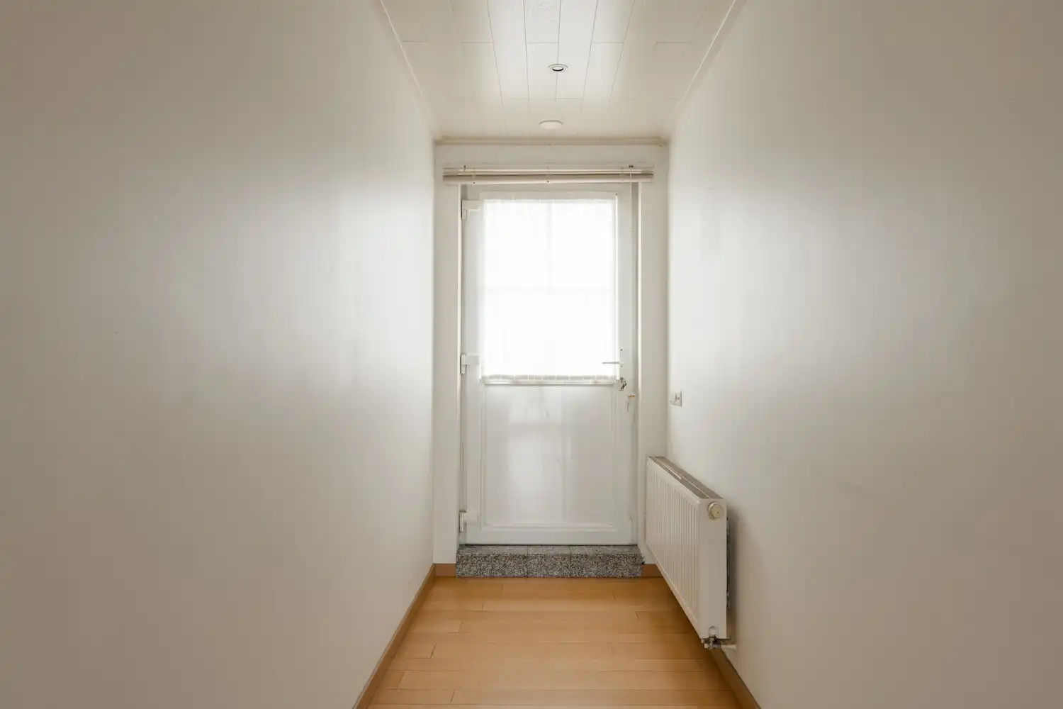 BEDRIJFSPAND MET CONCIERGEWONING foto 59