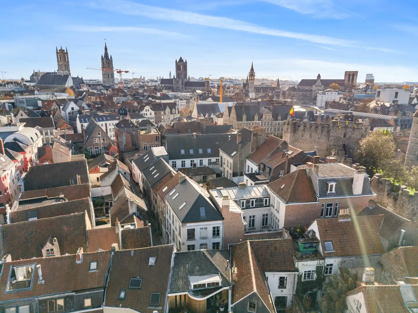 Unieke eigendom te koop aan het Gravensteen foto 2
