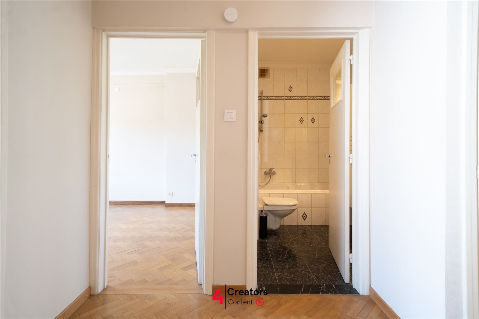 Stijlvol appartement in het bruisende hart van Sint-Niklaas! foto 8