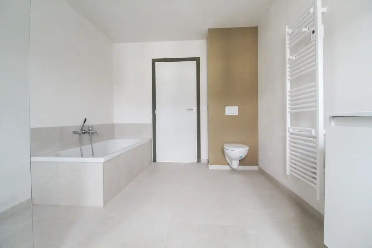 Laatste instapklare nieuwbouwwoning te Wevelgem foto 13