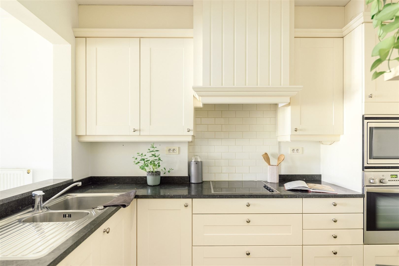 Wonen in het hart van Brasschaat, met zicht op het Oud Gemeentehuis foto 8