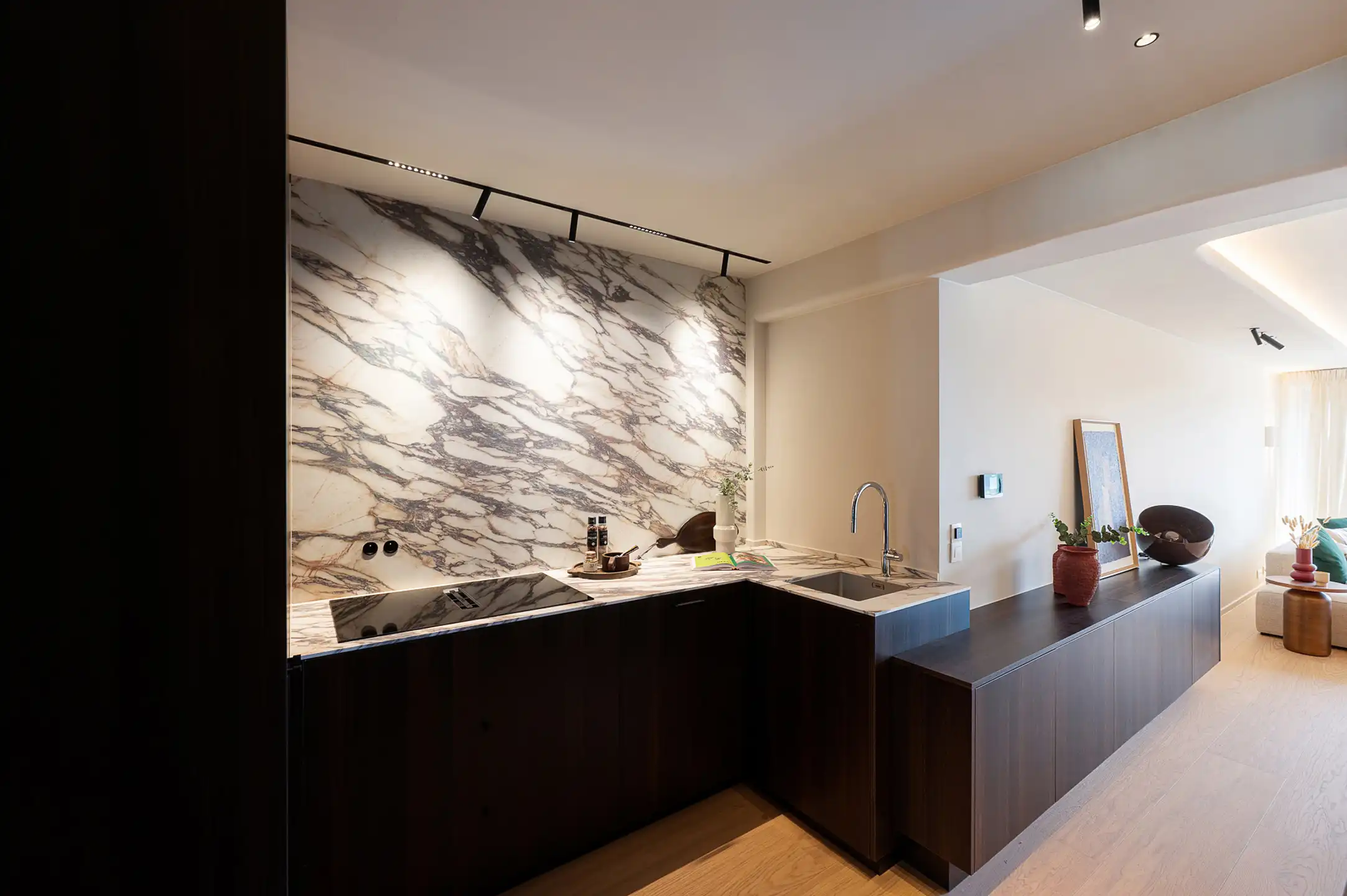 Lichtrijk gerenoveerd appartement met open zichten  foto 16