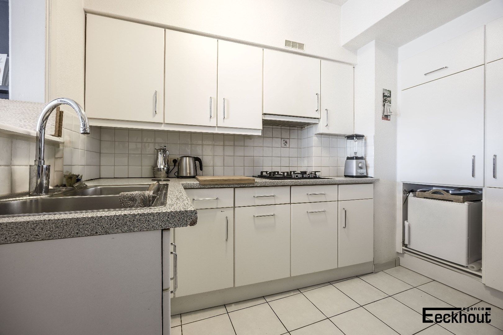 Lichtrijk appartement in het centrum foto 8