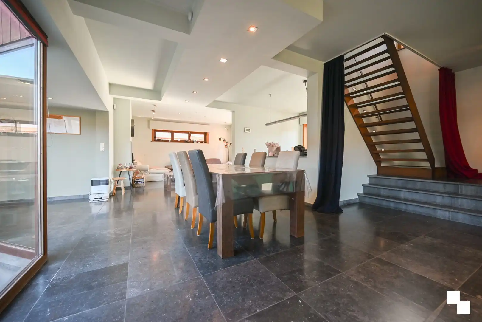 Wonen en werken aan huis , dat kan hier nabij hartje Izegem foto 9