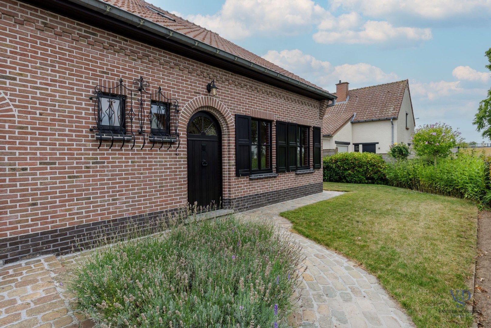 Bijzonder ruime (295m²) gezinswoning in Asper  foto 2