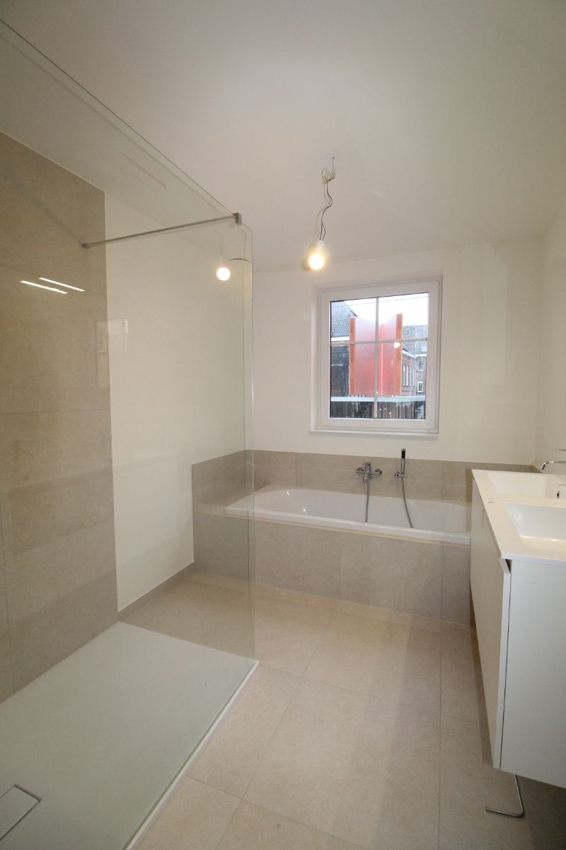 Zeer energiezuinige nieuwbouwwoning te Roeselare foto 10