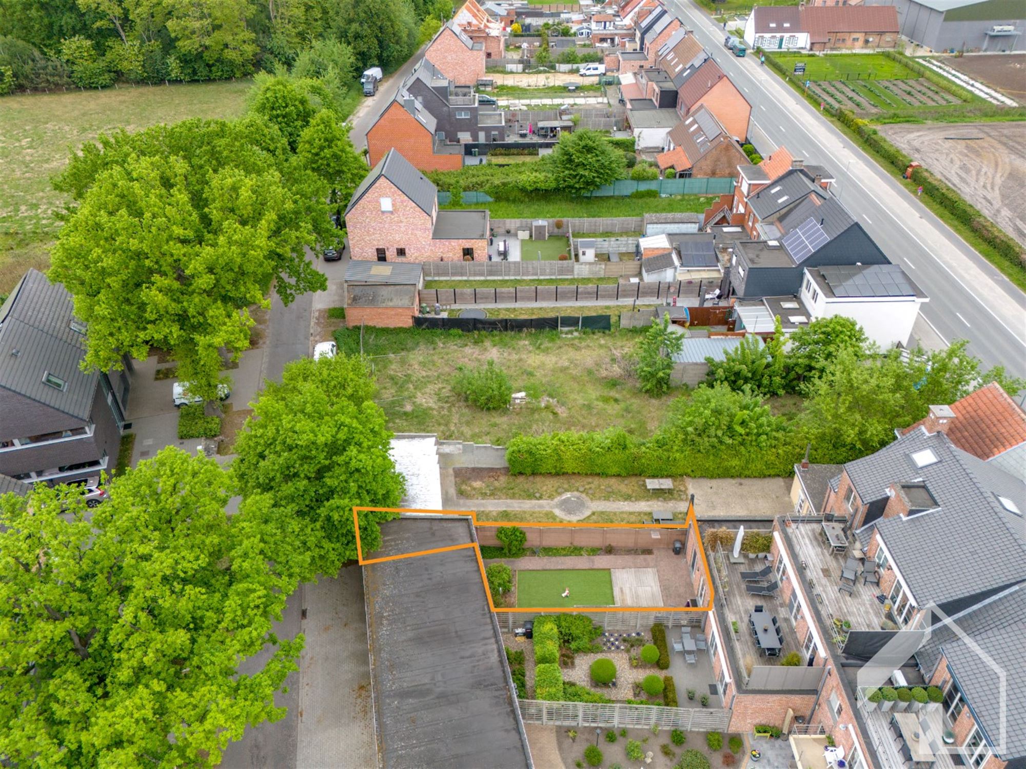 MOOI GELIJKVLOERSAPPARTEMENT MET GARAGE foto 19