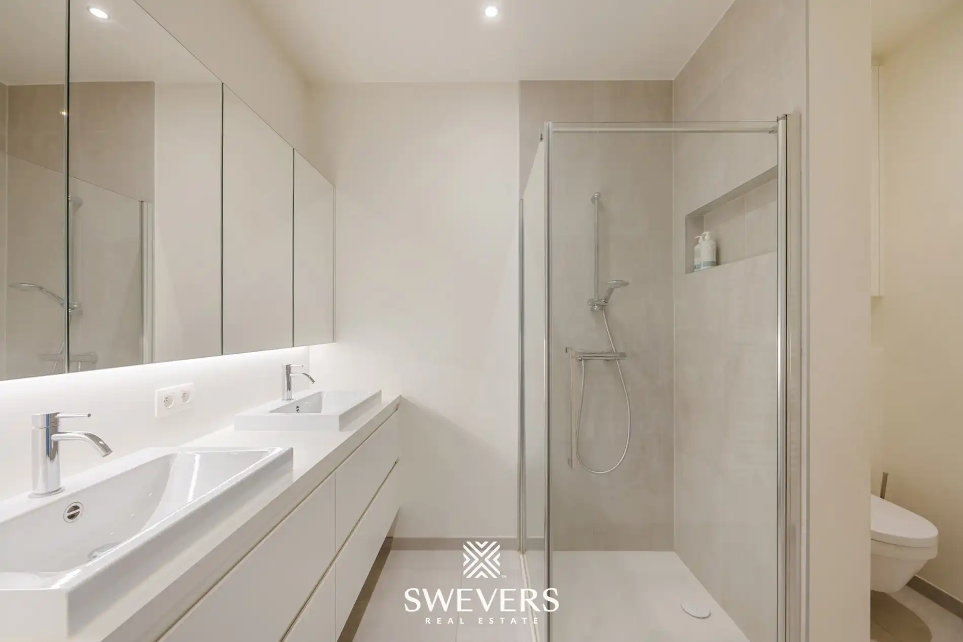 Uniek penthouse (168m²) met 3 slpk en een fantastisch uitzicht in centrum Hasselt foto 20
