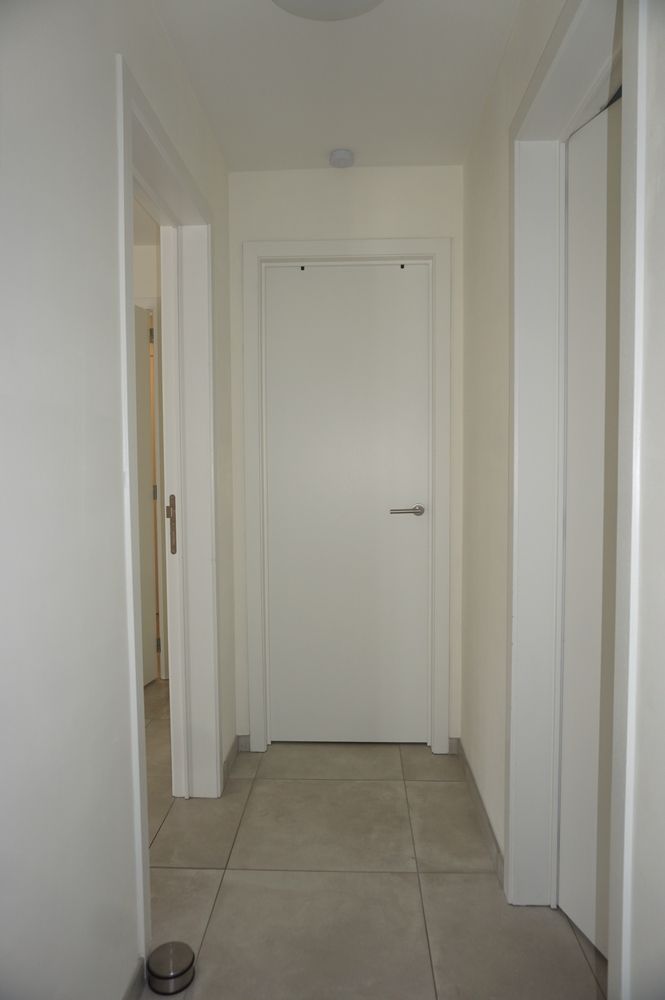 Modern appartement met 2 terrassen en autostandplaats nabij Paal-centrum foto 14
