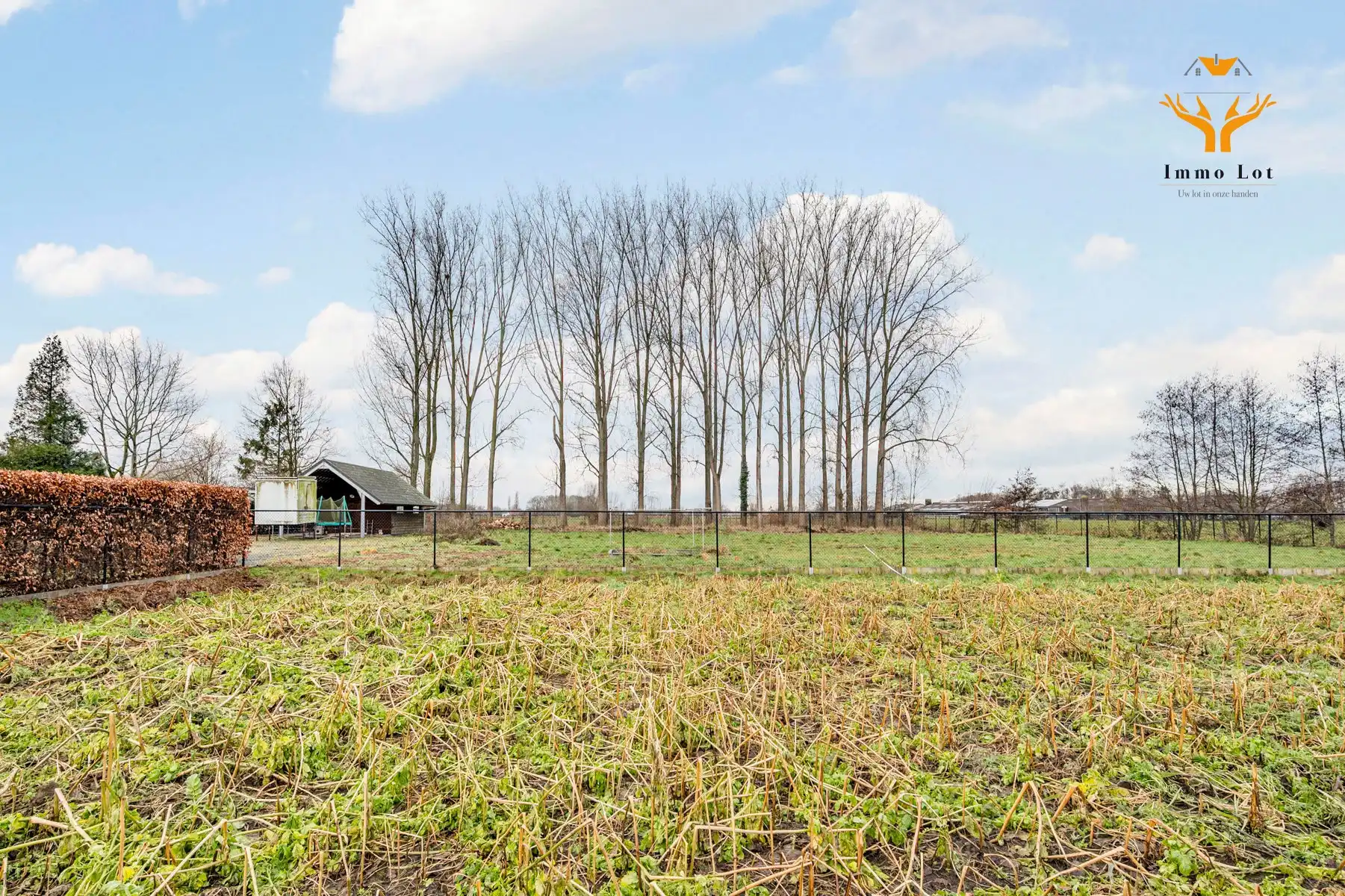 Ruime bouwgrond (770m²) voor open bebouwing in Overmere foto 4