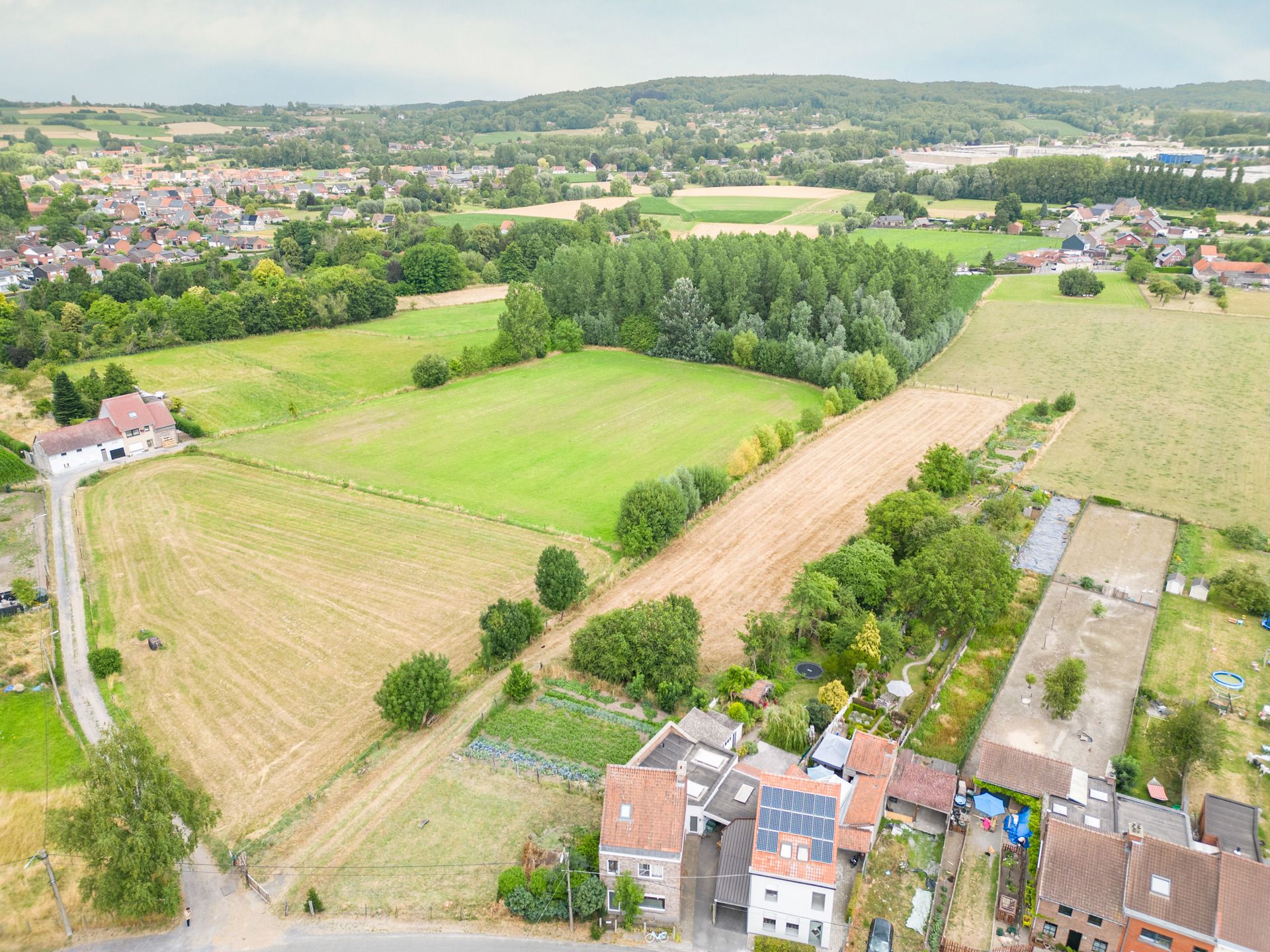 Fantastisch gelegen bouwgrond voor 3 woningen in het groen! foto 2
