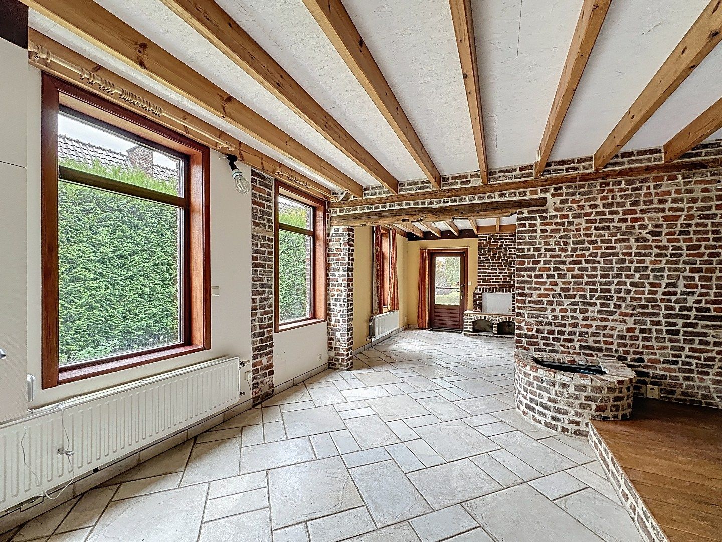 Vrijstaande woning met authentieke charme nabij centrum Testelt. foto 3