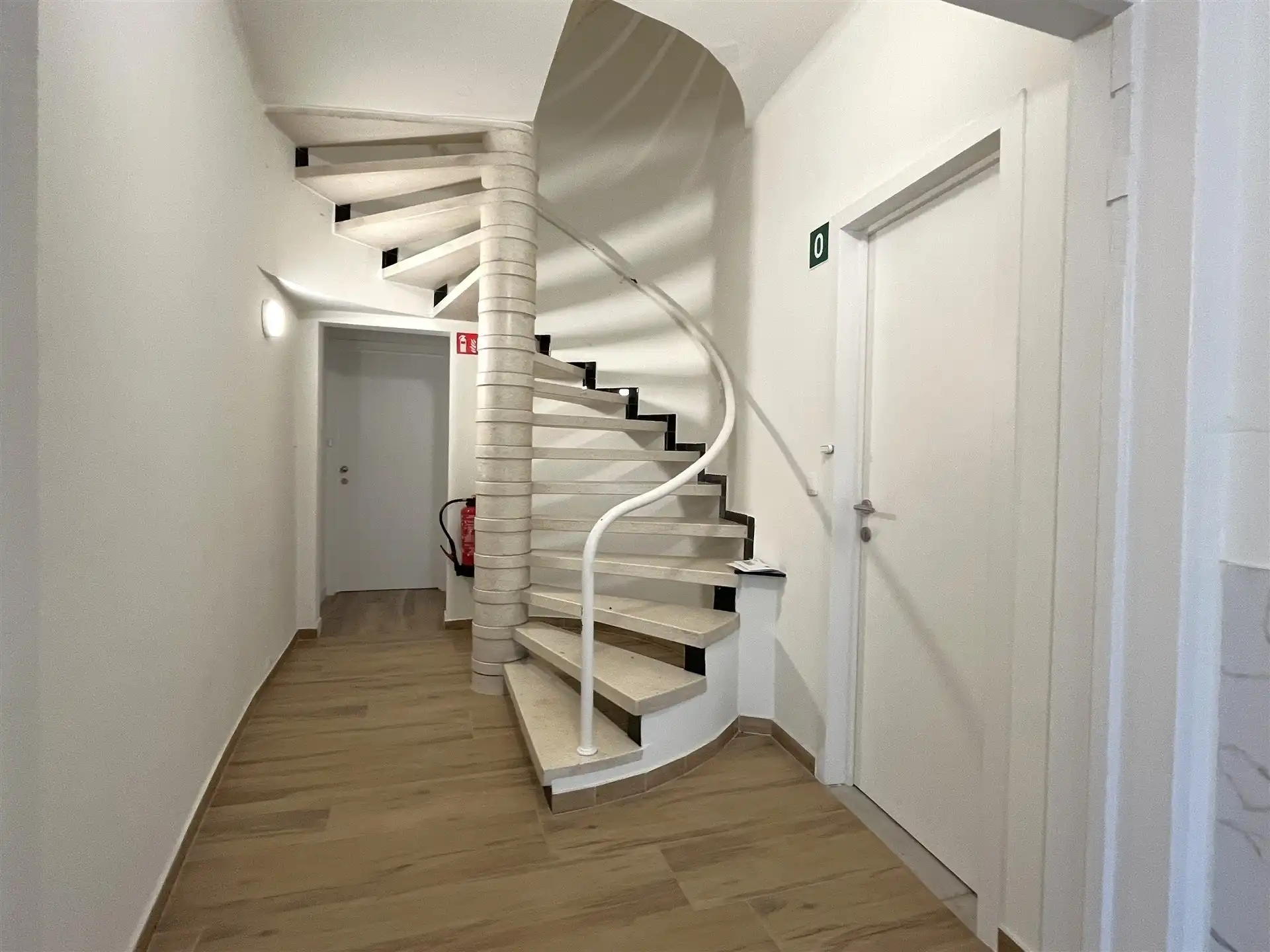 Appartement met 2 slaapkamers en terrasje! foto 13
