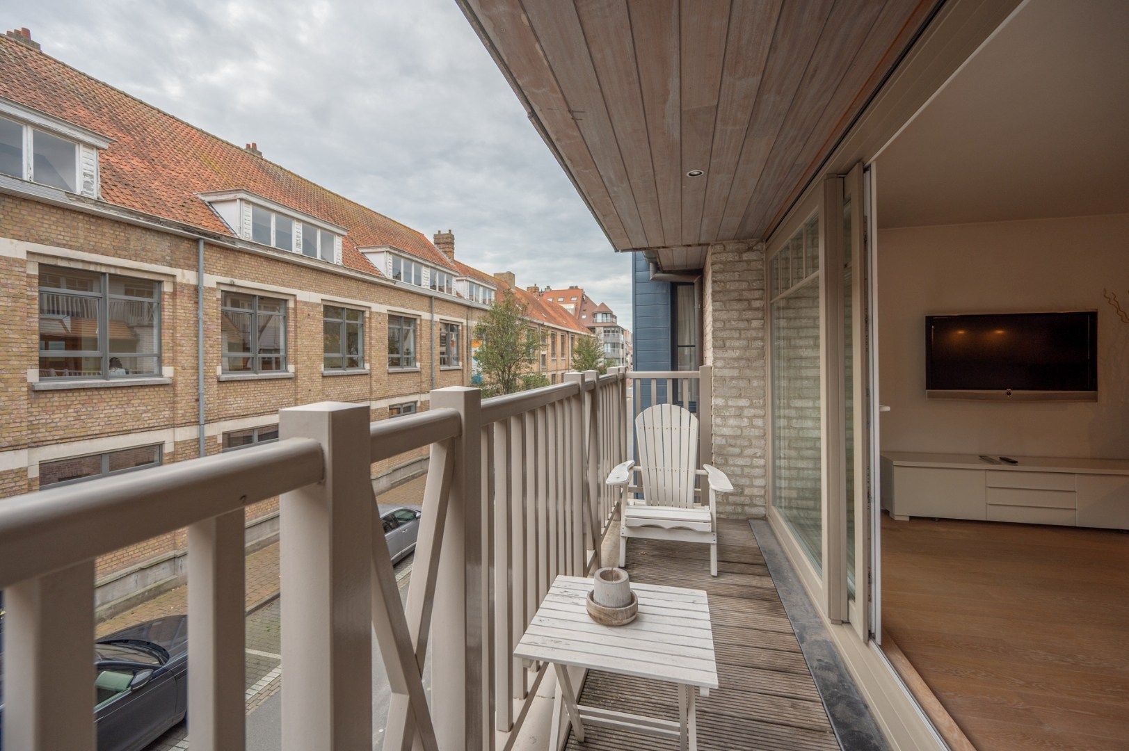 Mooi gemeubeld appartement op een rustige ligging, op wandelafstand van de Lippenslaan foto 7
