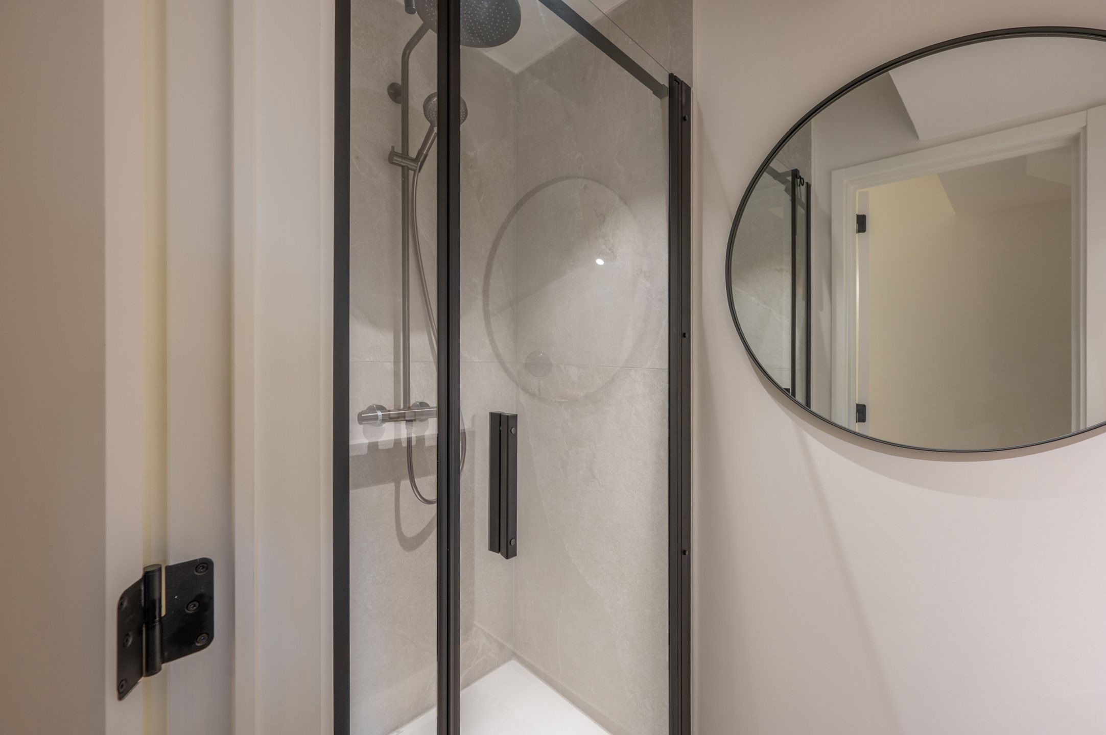 Gerenoveerd appartement in charmante residentie in het Zoute foto 21