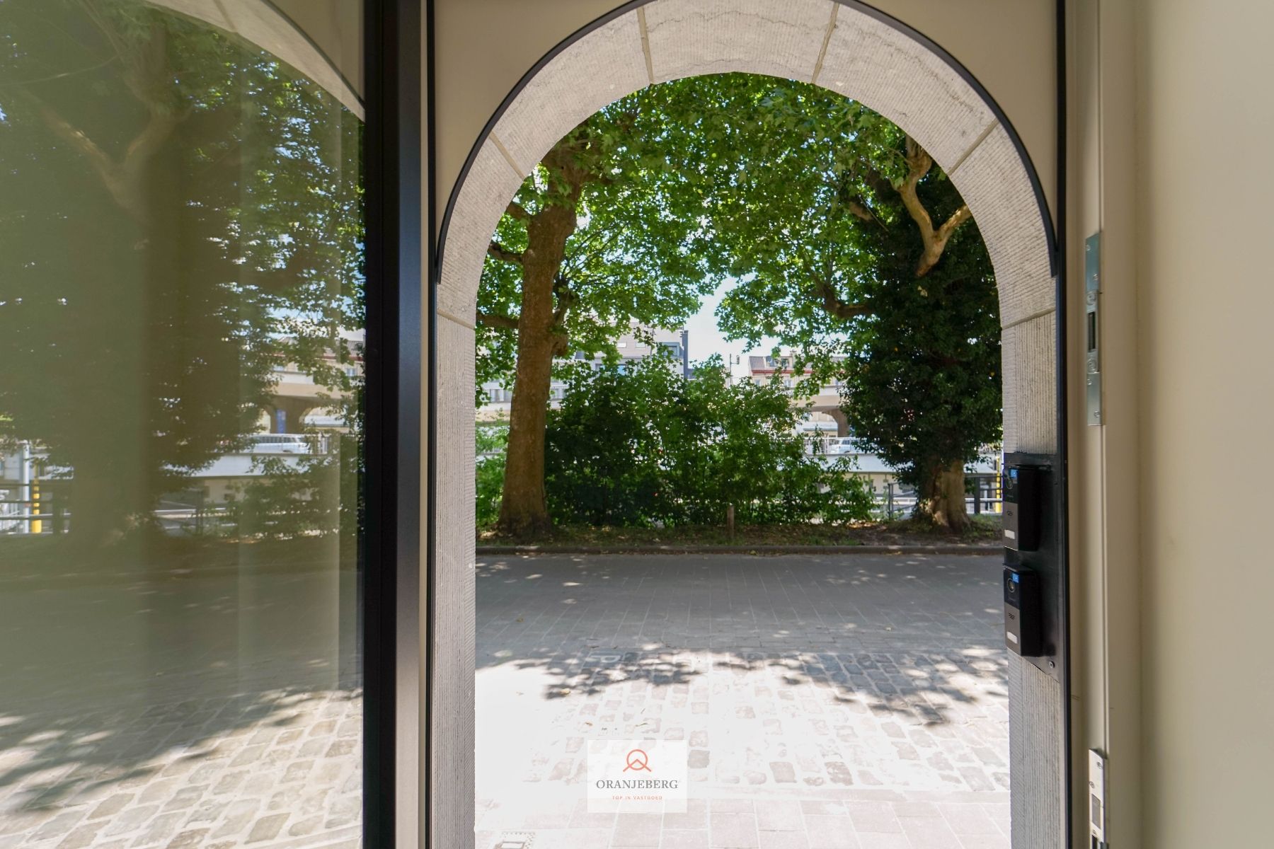 Gerenoveerd penthouse met zonnig terras in Gent foto 21