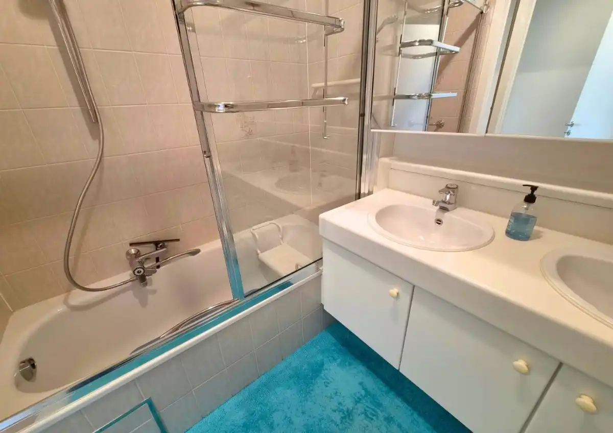 HOEKAPPARTEMENT MET ZIJDELINGS ZEEZICHT TE KOOP TE DE PANNE foto 12