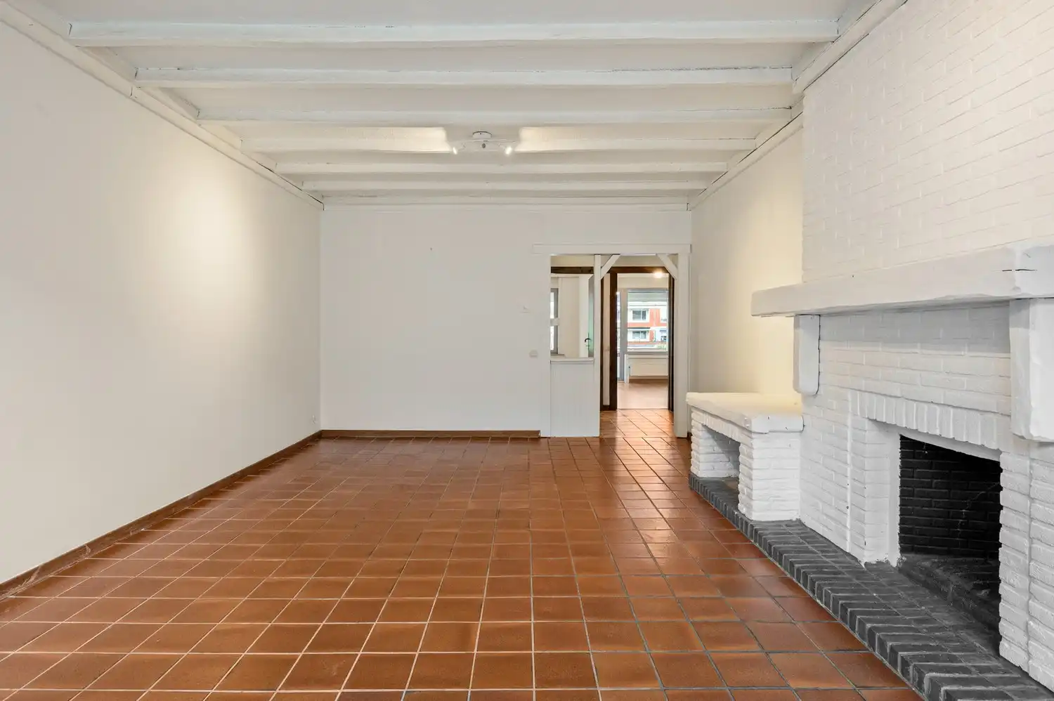 Leuk 2 slaapkamer appartement met terras in Wijnegem foto 4