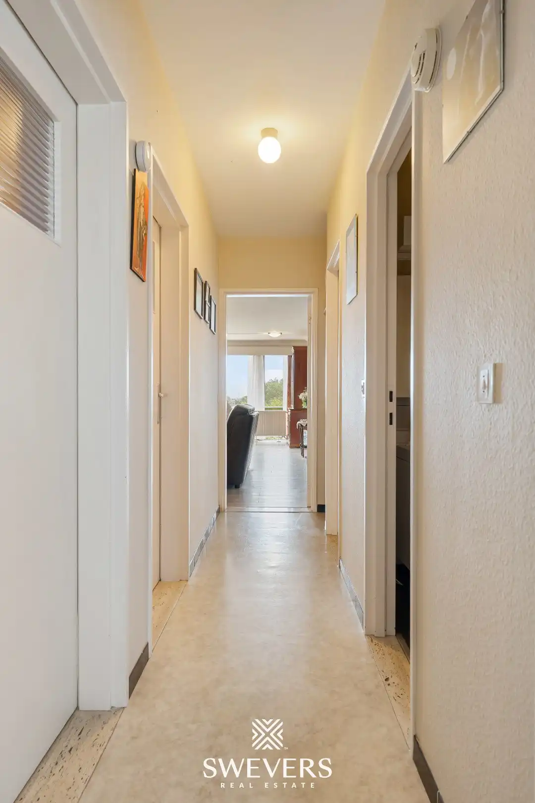 Ruim appartement met panoramisch uitzicht en garagebox nabij het centrum van Hasselt foto 18