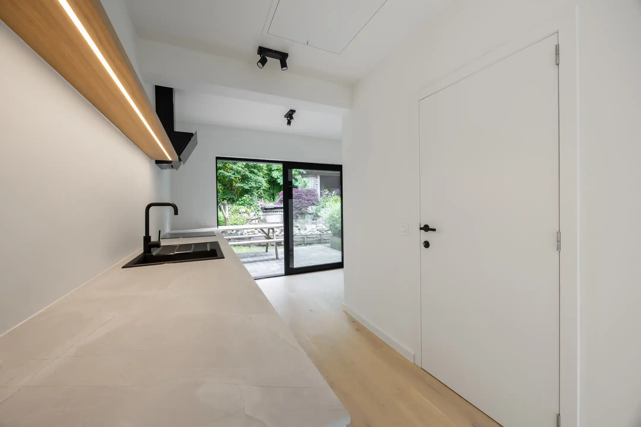 Gerenoveerde laagbouw Woning (EPC A) met Exotische Tuin  foto 15