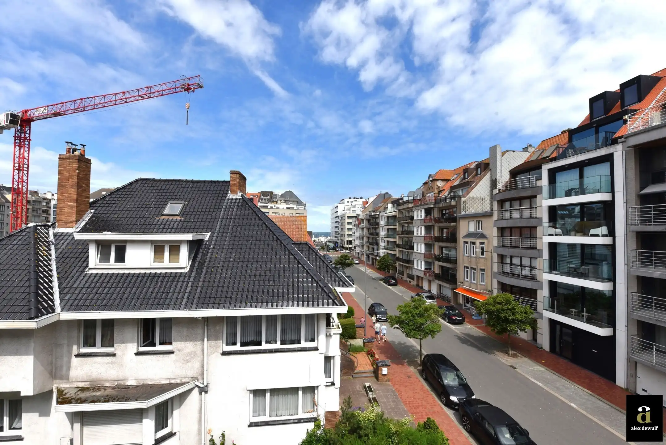 Hoofdfoto van de publicatie: 1-slaapkamerappartement met zeezicht in de Bayauxlaan.